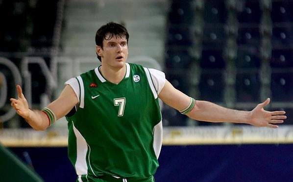 Lavrinovič pojačao Budiveljnik