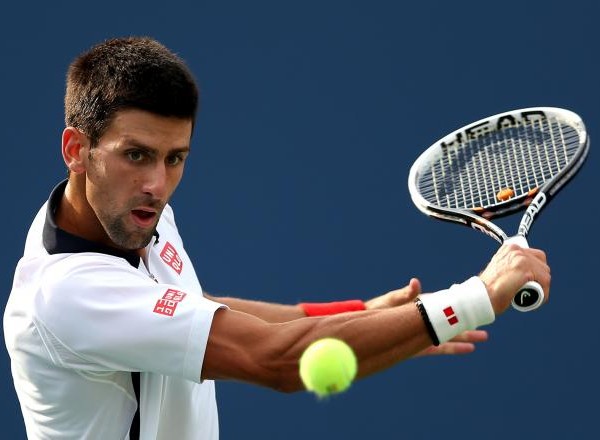 Novak-Djokovic-vs.-Bernard-Tomic-in-Hopman-Cup-2013