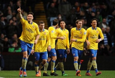 Arsenal za dva minuta sačuvao prvo mesto, Benteke pogodio posle 12 mečeva (VIDEO)