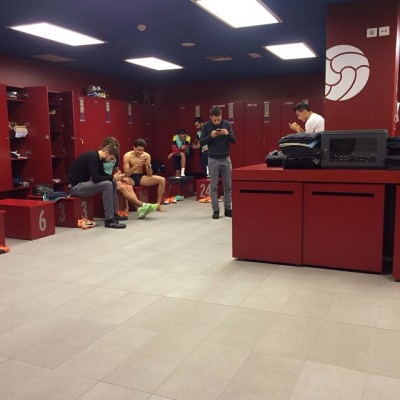 I Barsini igrači ‘zavisni’ od gedžeta (FOTO)