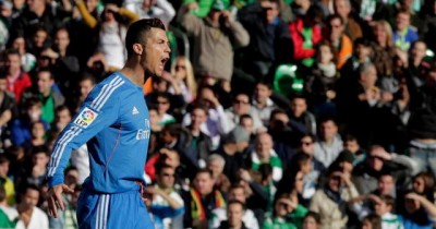 Ronaldo nenamerno napravio asistenciju godine (VIDEO)