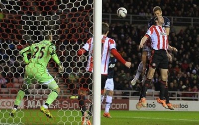 Sanderlend nastavio agoniju Junajteda, Vidić strelac (VIDEO)