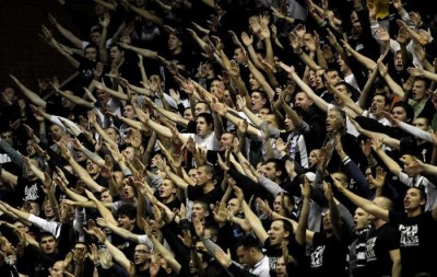 Grobari pokrenuli zanimljivu akciju i poručili: Ne damo titulu! (FOTO)