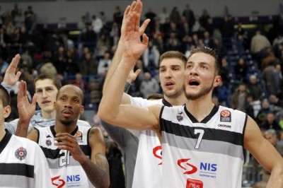 DOBRO PAMTI SVE: Žo se zahvalio Himkiju, a ljubav prema Partizanu pokazao na drugi način! (FOTO)
