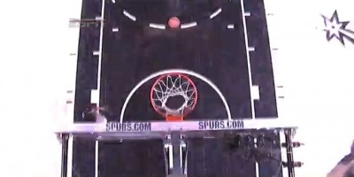 Parker se obrukao, spasile ga sudije (VIDEO)