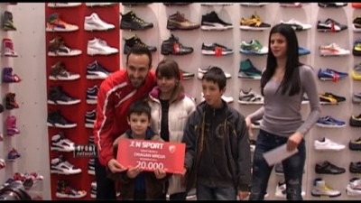 Humani Mrđa poklonio 20 000 (VIDEO)