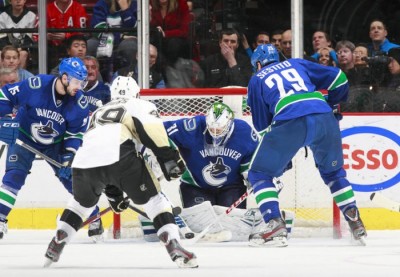 Veliki povratak Pingvinsa u Vankuveru, Anahajm lako protiv Bostona (VIDEO)