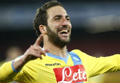 SERIJA A: Napoli ne posustaje u trci za titulu (VIDEO)