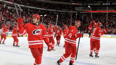 NHL: Uragani opravdali nadimak (VIDEO)