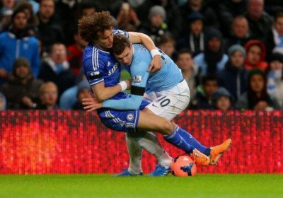 Kada se ‘dohvate’ Džeko i Luiz (VIDEO)