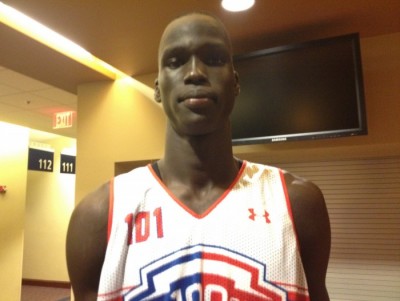 Čudo od deteta: Košarkaš koji može da nadmaši i Džordana! (VIDEO)