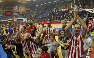 Milunović pevao sa Delijama u ‘Pioniru’ (VIDEO)