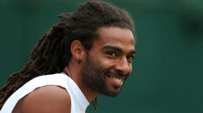 ŠTA RADI OVAJ ČOVEK: Monfis je dobio rivala u ludim teniskim potezima (VIDEO)