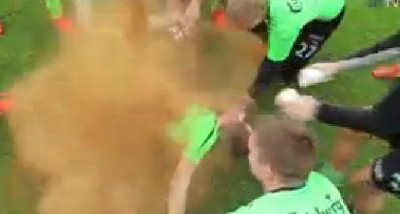 Fudbaler Odenzea kažnjen što se nije oženio do 25. godine (VIDEO)