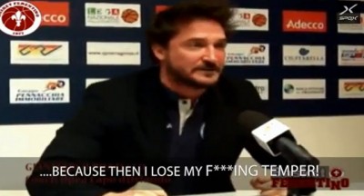 Poceko ‘poludeo’ na konferenciji za medije (VIDEO)