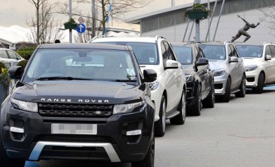 Dok treniraju fudbalerima Sitija klub pere kola