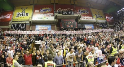 FOTO priča: Delije u Pioniru čestitaju rođendan i čekaju titulu