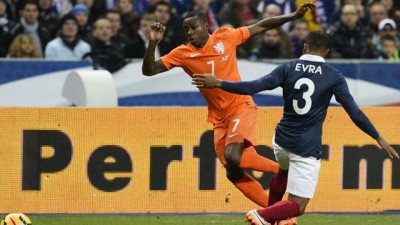 Proms udario Evru nogom u glavu (VIDEO)