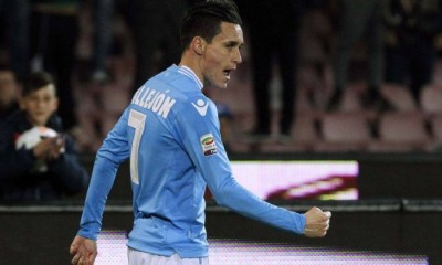 EVROGOL: Kaljehon je iznenadio sve, protivničkog golmana, igrače, saigrače, pa i sebe (VIDEO)