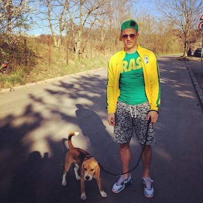 ‘Brazilac’ Milunović u šetnji sa najvernijim prijateljem (FOTO)