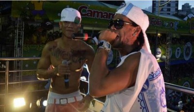 Ronaldinjo u ulozi repera na karnevalu (VIDEO)