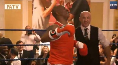 Rajt prešao sa fudbala na boks (VIDEO)