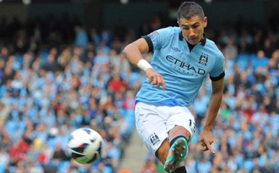 SKINUO PAUČINU: Kolarov nastavio da cepa mreže (VIDEO)