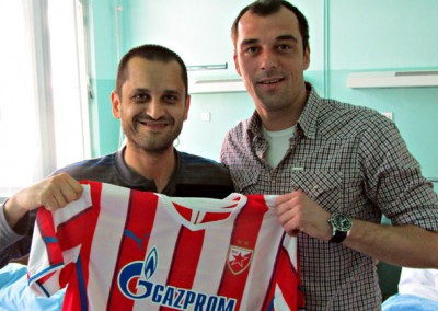 Milijaš obišao teško povređenog navijača (VIDEO)