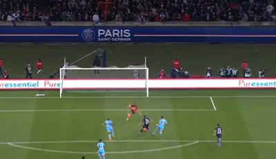 Fani sprečio fenomenalan gol Mure (VIDEO)