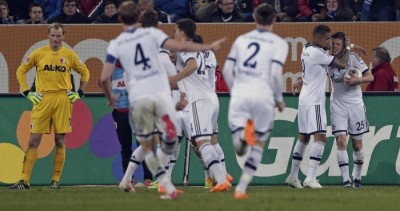 Huntelar vodio Šalke do pobede nad Augsburgom (VIDEO)