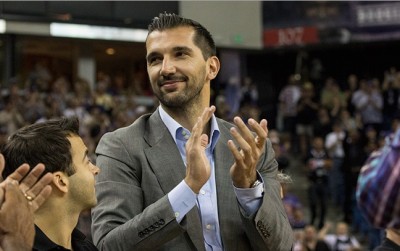 PEĐA PORED DIVCA: Kingsi ‘penzionišu’ i Stojakovićev dres