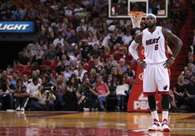 NBA: Sparsi razbili Indijanu, Hit izbio na prvo mesto ‘istoka’ (VIDEO)