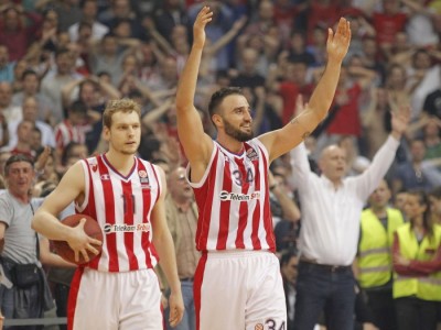 Foto priča iz crveno – bele Arene