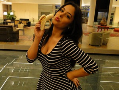 Larisa Rikelme u akciji borbe protiv rasizma (FOTO)