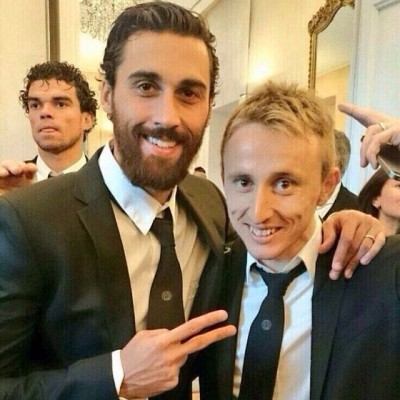 Da li prepoznajete momka bez brade (FOTO)