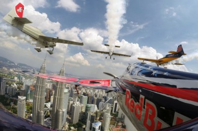 Tesna borba u vrhu na Red Bull Air Race u Aziji (FOTO)