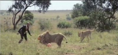 Da li je ovo najluđi fudbalski duel ikada? (VIDEO)