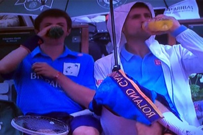 Nole zamenio ulogu sa dečakom (FOTO)