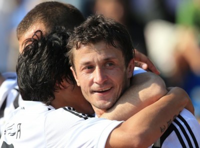 Turci jurili Sašu Ilića po aerodromu!