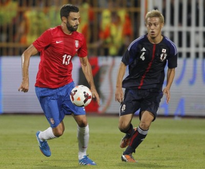 ‘KOP’ GA ZOVE NA ‘ENFILD’: Navijači vide srpskog vezistu u Liverpulu!