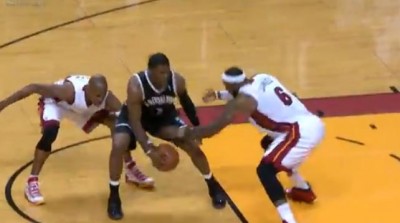 Odbrana Alena i Džejmsa potez večeri u NBA (VIDEO)