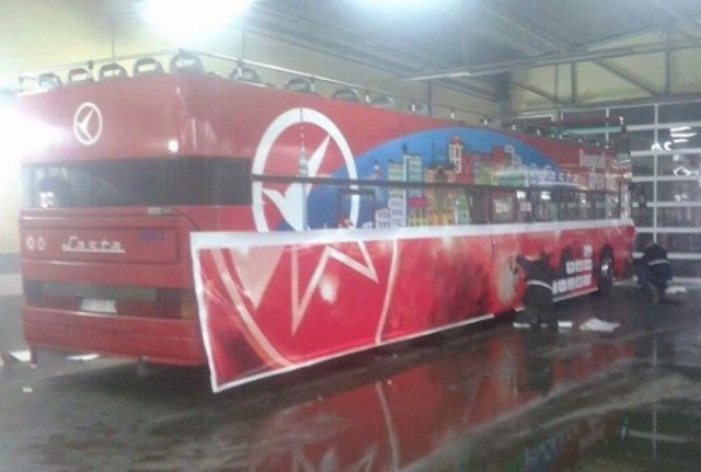 I autobus spreman za proslavu Zvezdine titule (FOTO)