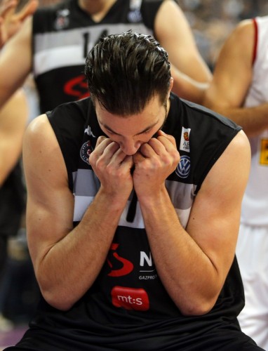 Lovernj se gestikulacijom obratio Čoviću (VIDEO)