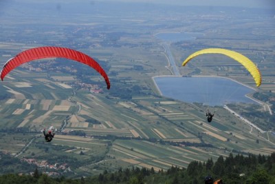 Srpski piloti lete u Karpatima