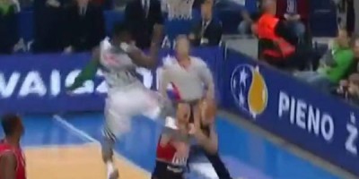 Skandalozan kung-fu potez košarkaša Žalgirisa (VIDEO)