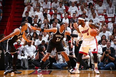 NBA: Sjajni Mirza nedovoljan za pobedu Netsa, Sparsi na 2-0 protiv Blejzersa (VIDEO)