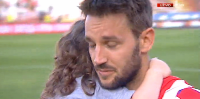 Ninković zaplakao sa ćerkicom u naručju (FOTO)