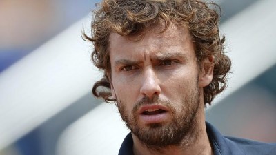Gulbis prokockao novac zarađen u Parizu
