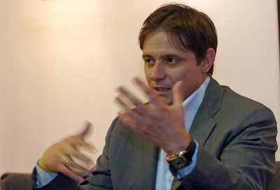 Dragan Stojković Piksi ugostio Obrenovčane u Parizu