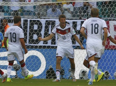 TOMASE, ZAR OPET? Ovako je šaljivdžija Miler proslavio godišnjicu brazilskog debakla (FOTO)
